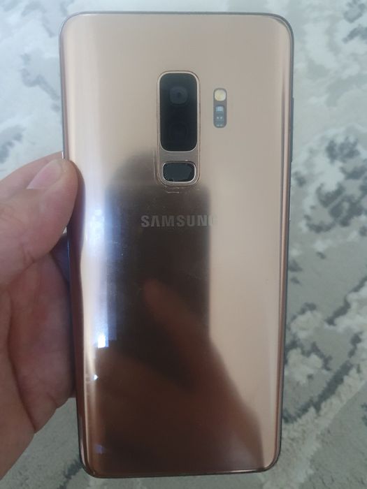 Самсунг S9+ связь интернат жаксы батарейка жаксы.