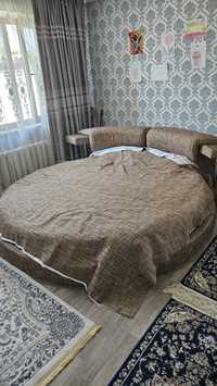 Двуспальная круглая  кровать