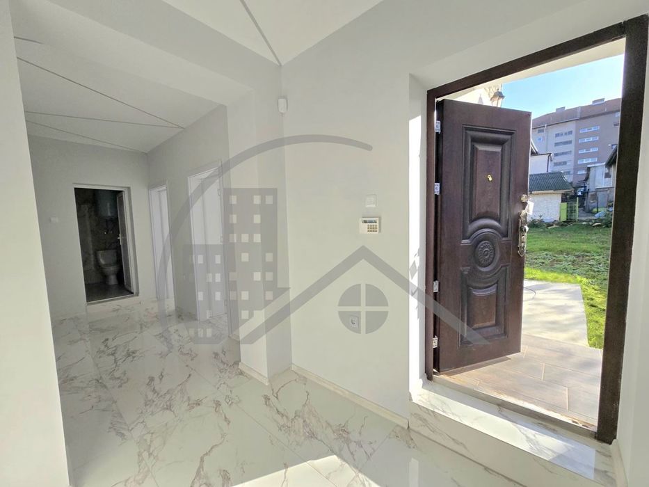 Етаж от къща в Добрич-Червената пръст