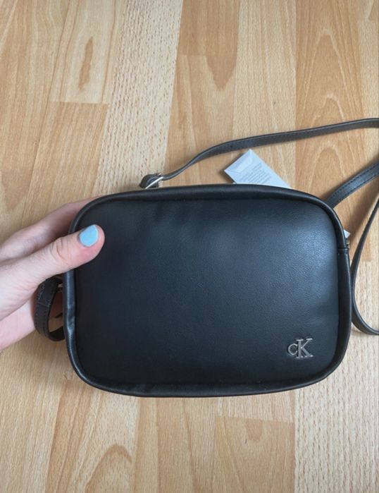 Geantă de umar neagră Calvin Klein Jeans