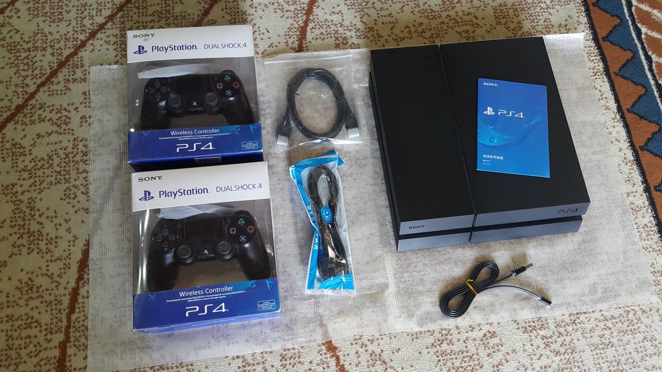 Playstation 4 HD + 2ta Joystick. Zavod Plombada.