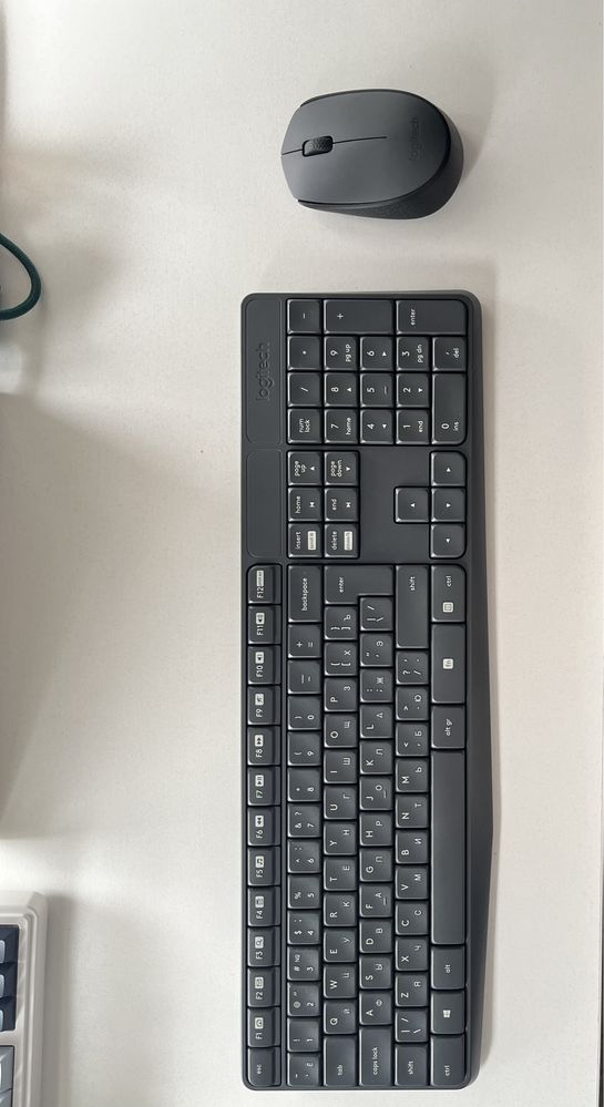 Клавиатура и мышь Logitech