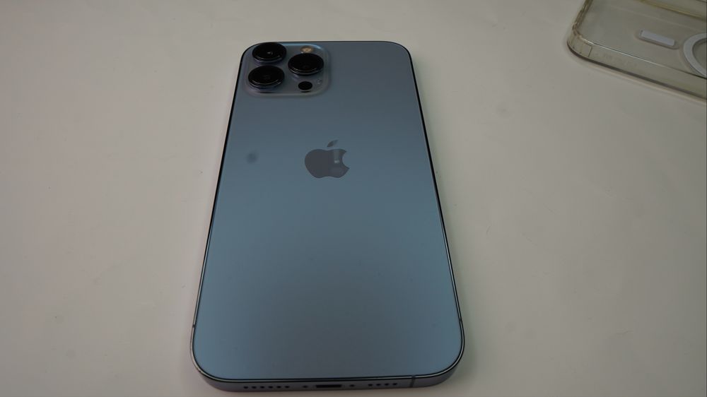 iPhone 13 Pro Max 256GB 82% Battery Като Нов