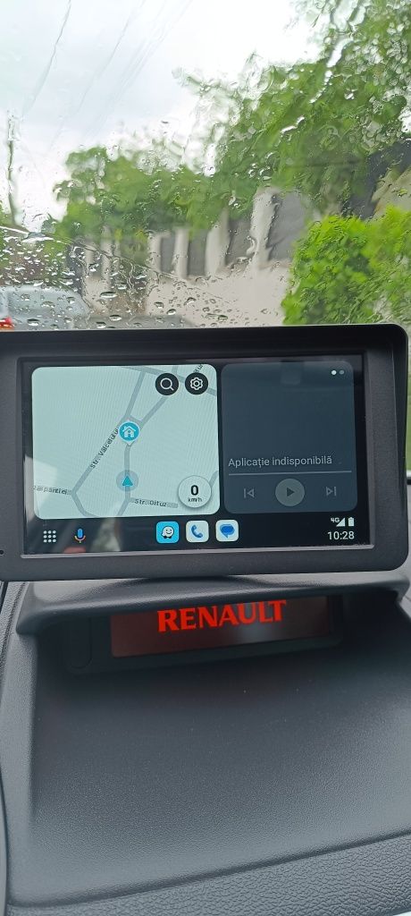 Sistem multimedia car Play cu Android auto