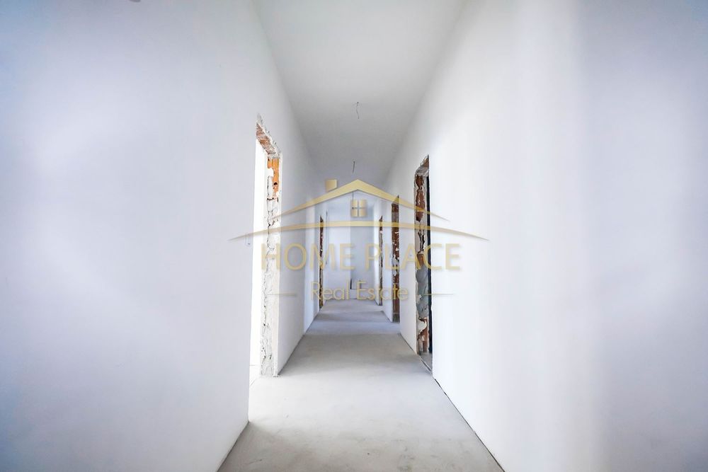 Продава се Тристаен апартамент в Варна, Бриз - 203 кв.м за 2092 €/кв.м - Снимка #10