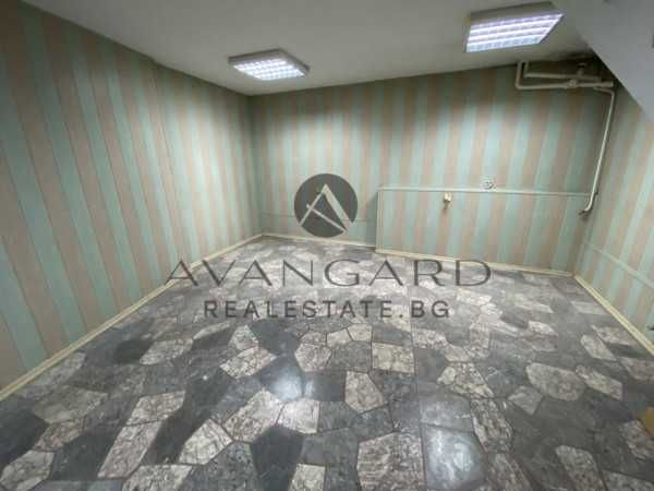 Продава се Магазин в Пловдив, Кършияка - 63 кв.м за 985 €/кв.м - Снимка #1