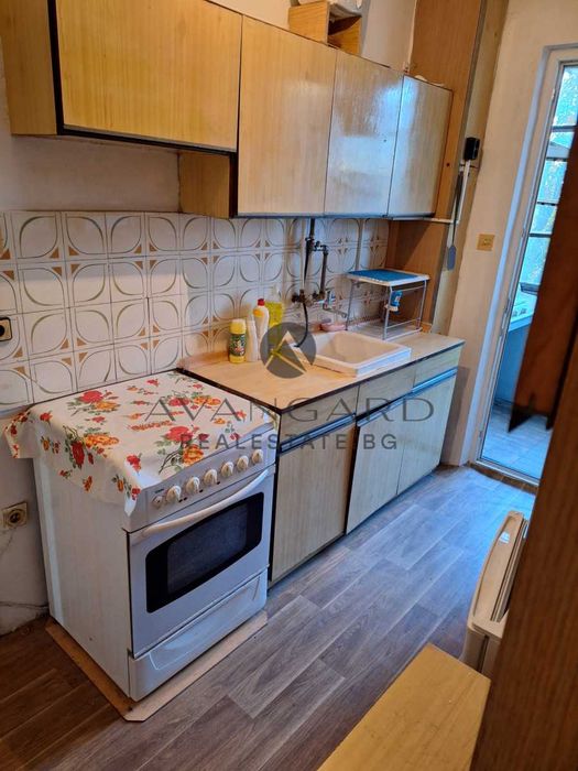 Продава се Тристаен апартамент в Пловдив, Тракия - 96 кв.м за 1461 €/кв.м - Снимка #2