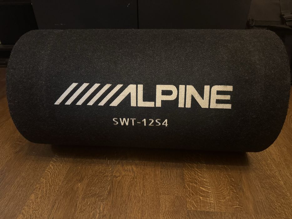 Subwoofer auto Alpine SWT-12S4 si amplificator auto Alpine BBX-T600