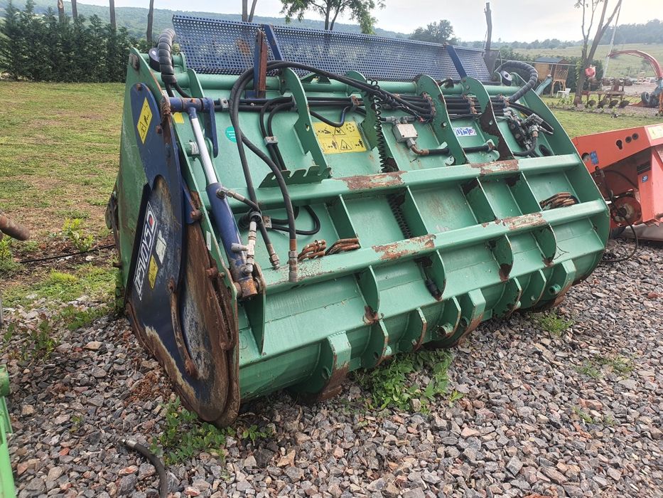 Cupa de siloz prindere manitou sau jcb john deere merlo vola