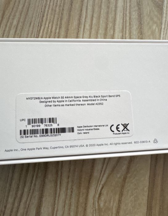 Apple Watch SE  44 mm