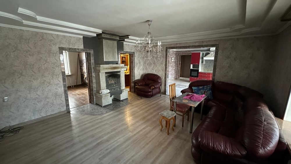 Продаётся двухэтажный дом