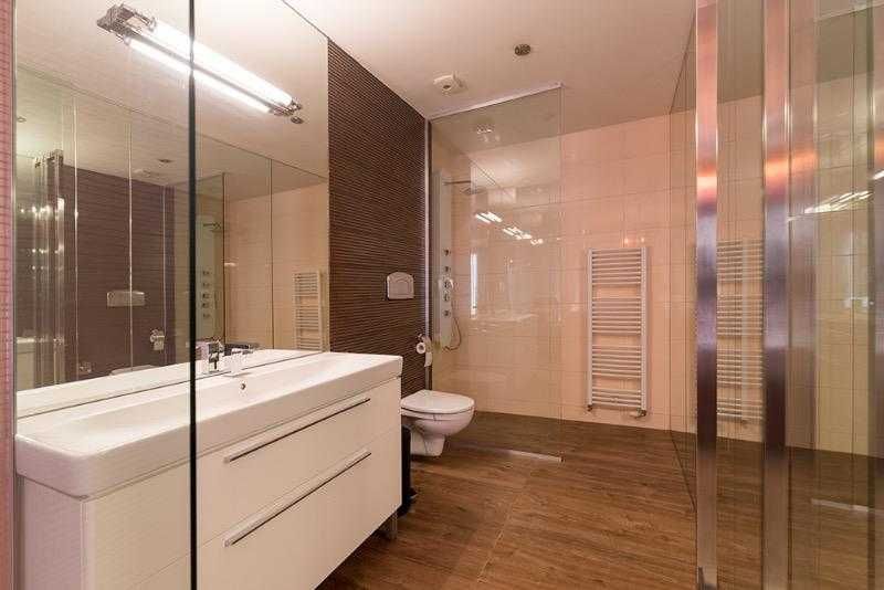 Дава се под наем Тристаен апартамент в София, Хиподрума - 94 кв.м за 450 € - Снимка #7