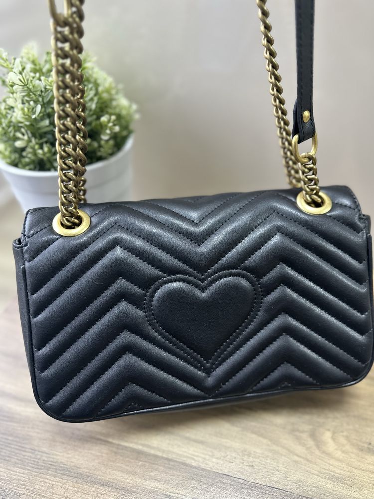 Чанти Gucci естествена кожа