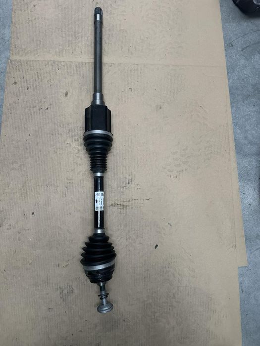 Bmw G26 420-xdrive предна полуоска 9452630