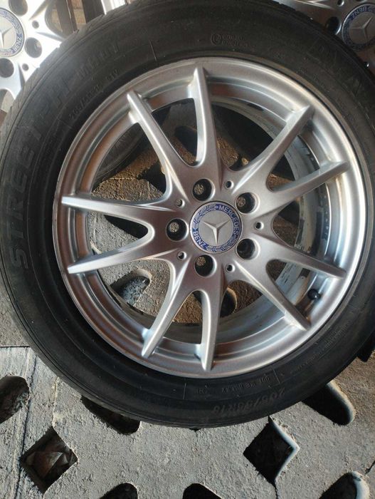 Летни гуми с джанти Мерцедес В класа