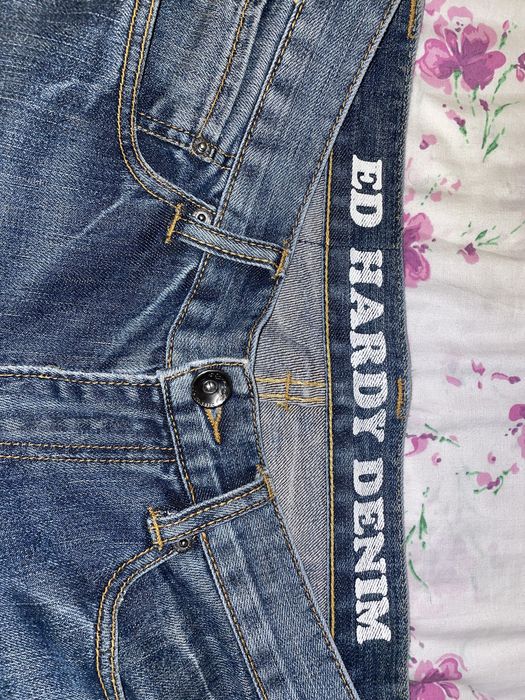 Blugi brodati ed hardy