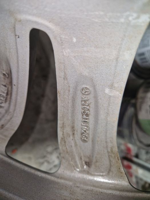 1 бр джанти 17цола с гума  за мерцедес