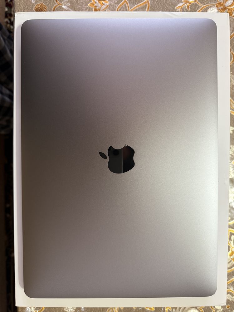 Macbook Pro M1 2020 8/256