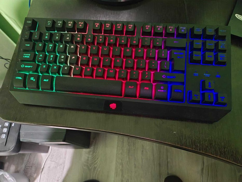 Светеща клавиатура FURY HURRICANE TKL NFU-1238