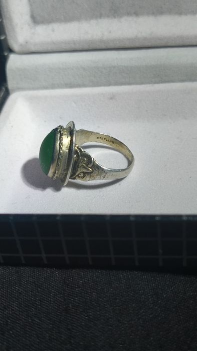 Inel argint cu inima din jad și bufniță gravata