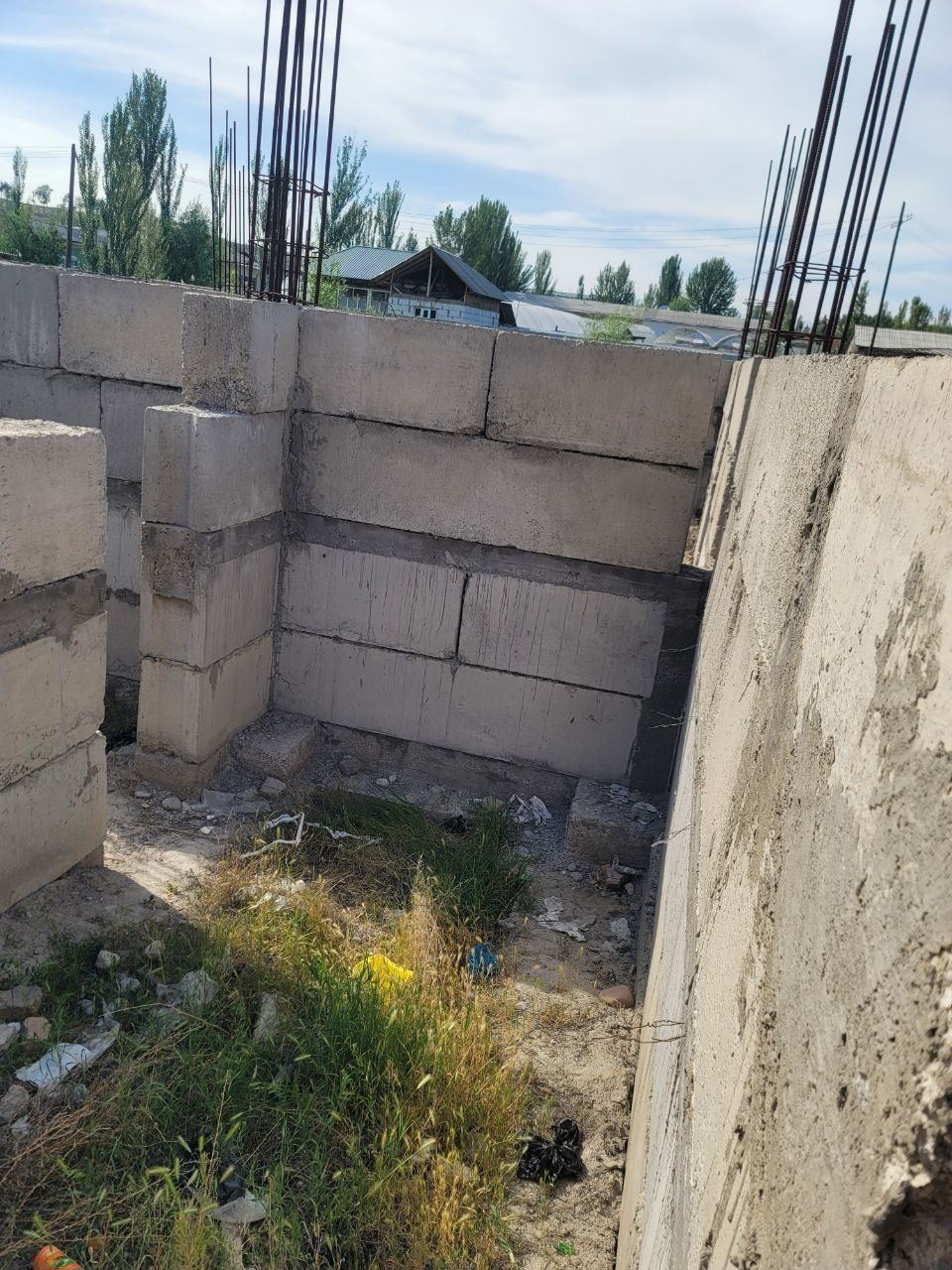 Наманган Янги Кургон Центирида Дом куриш учун ер сотилади карори чикан