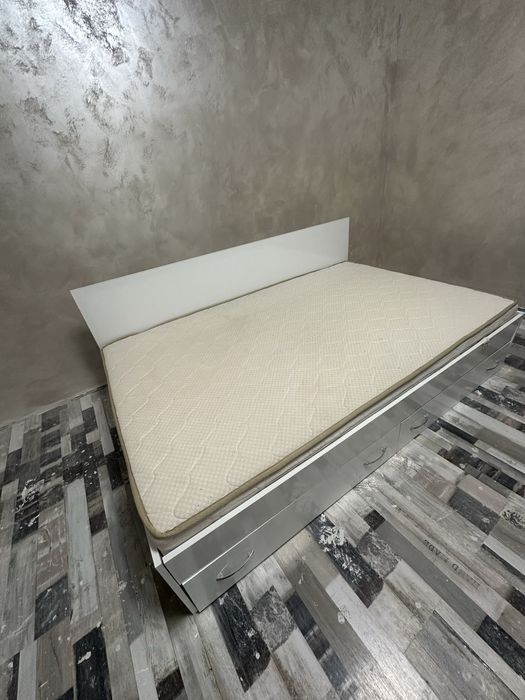 Комплект за спалня