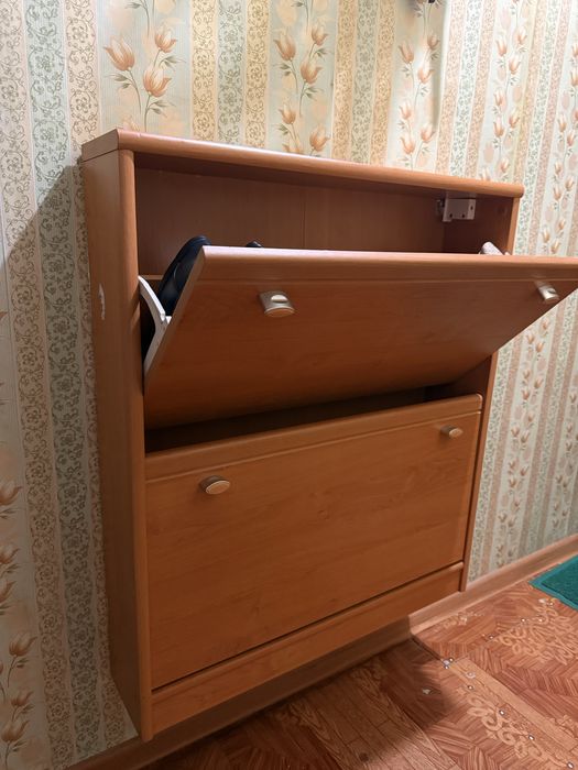 и · Продам обувницу в хорошем состоянии. Б/у