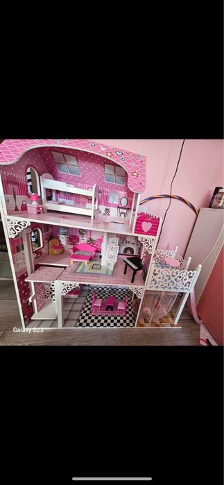 Детска къща за кукли!