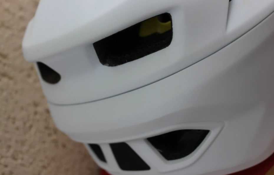 Specialized Camber Mips casca MTB - alb - marime XL(60-63cm)