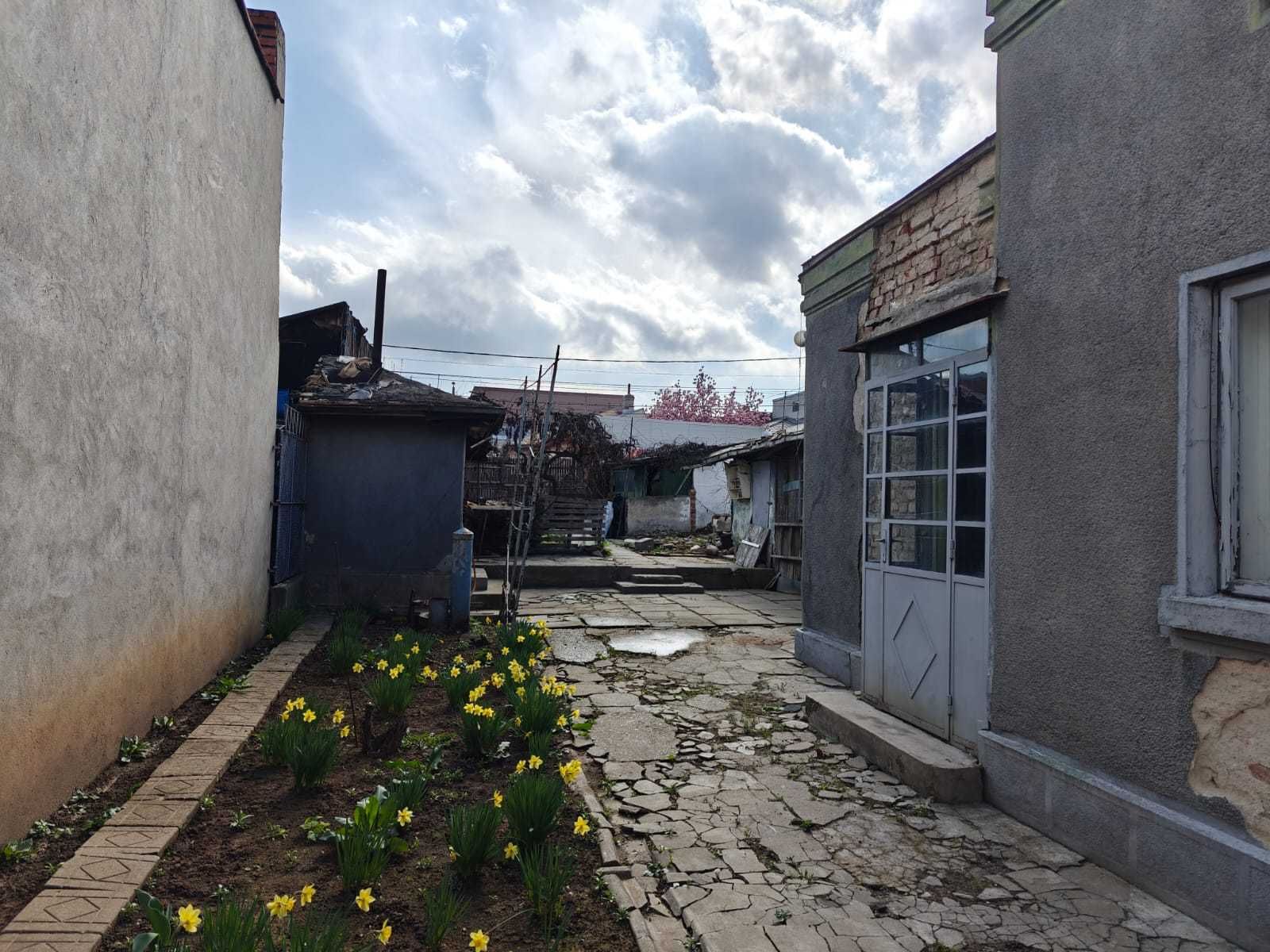 De vanzare Casa+Teren pe strada Capitan Burlacu Ion nr 27, Bucuresti