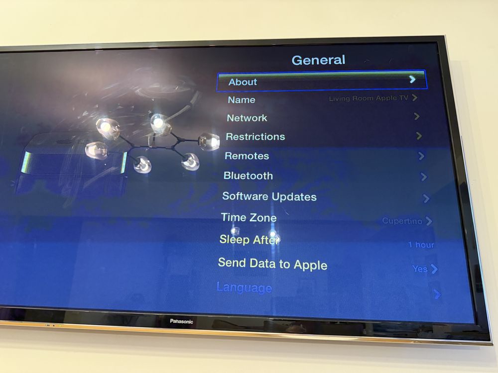 Apple TV generatia 2  Airplay iesire digitala optica