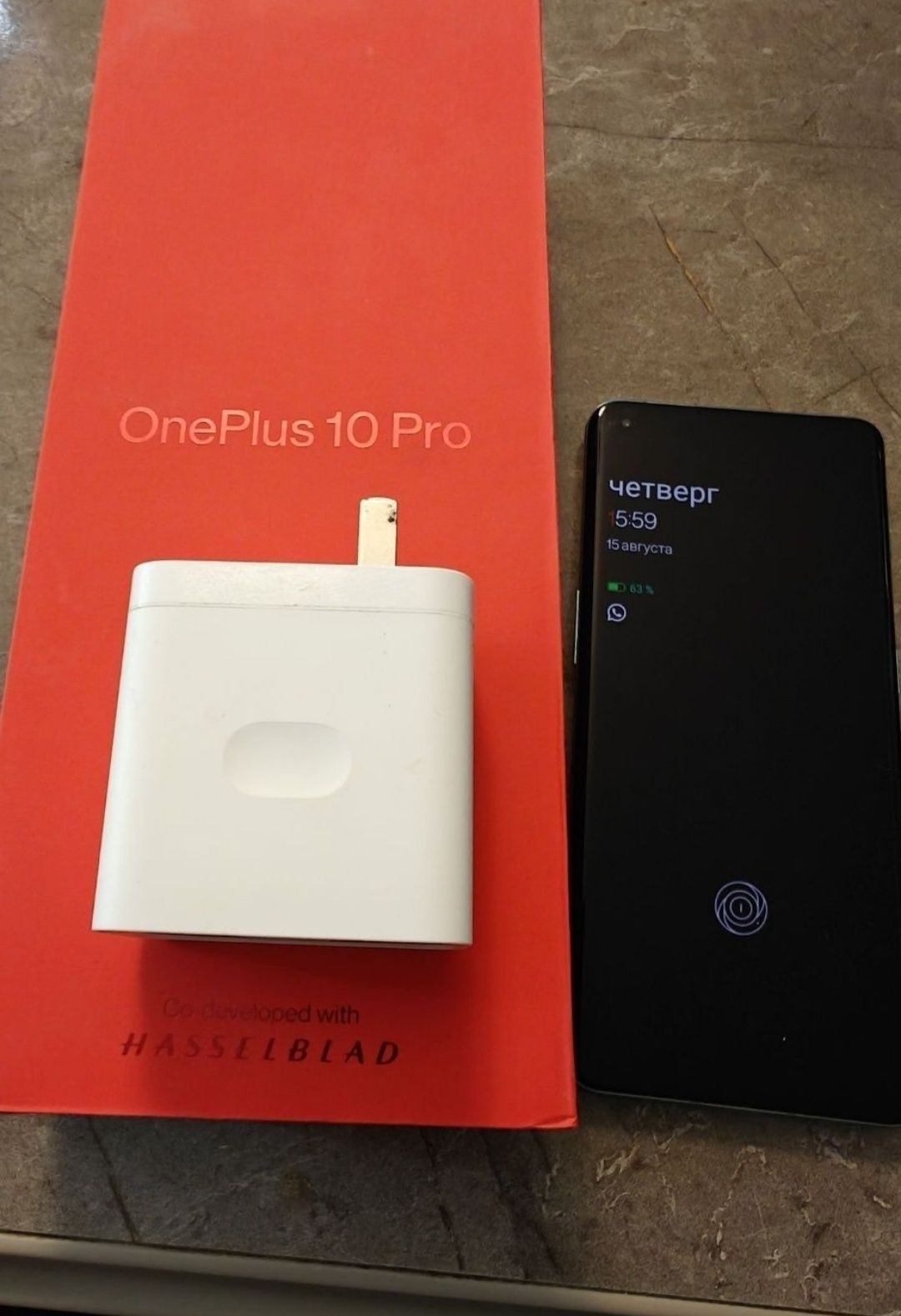 One plus 10 pro 8+8 /128