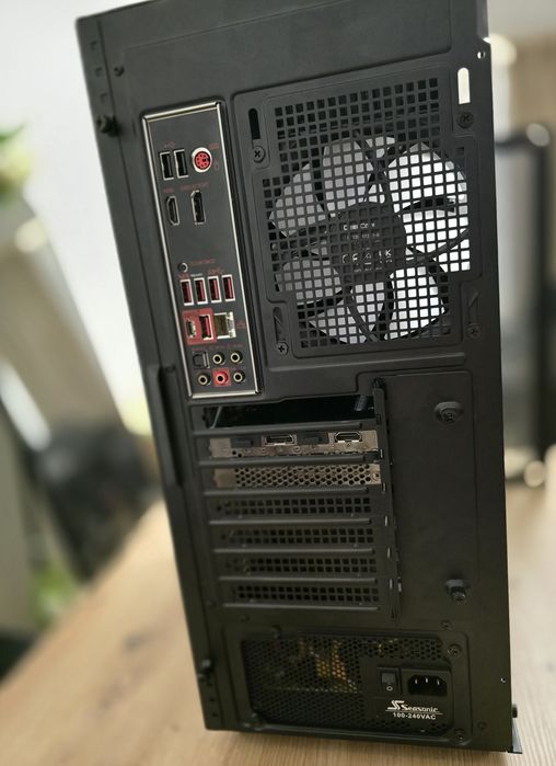 PC Gaming RX 6800 + Ryzen 7 5700X – 32GB RAM, SSD 1TB