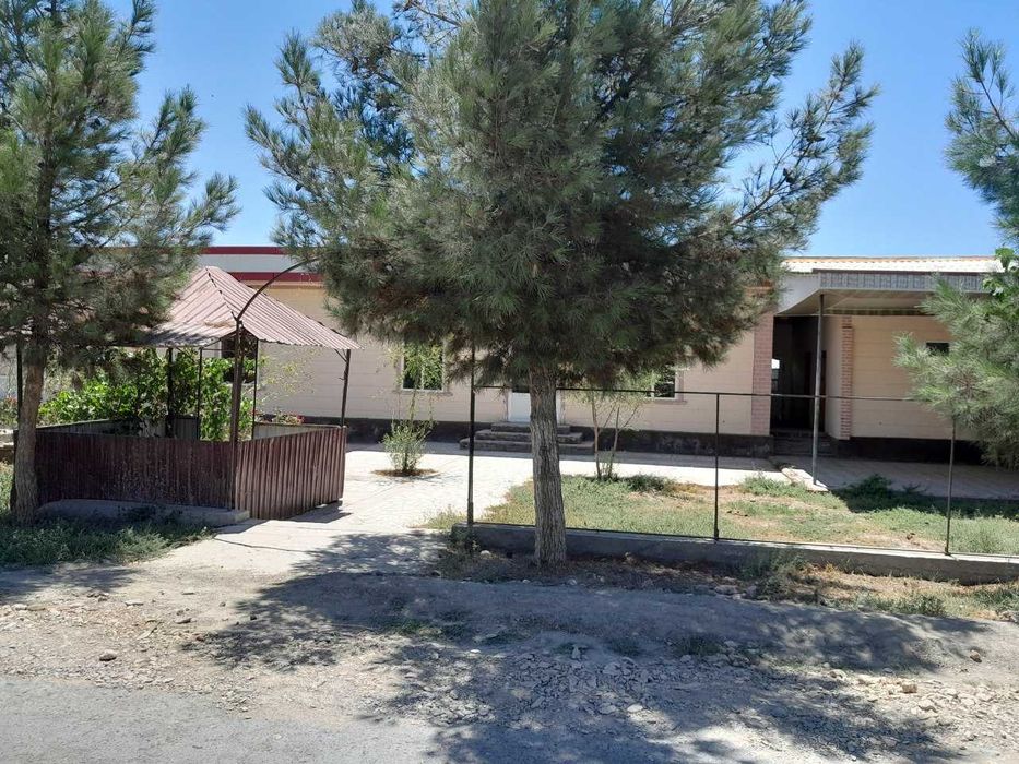 Tayyor bino sotiladi.