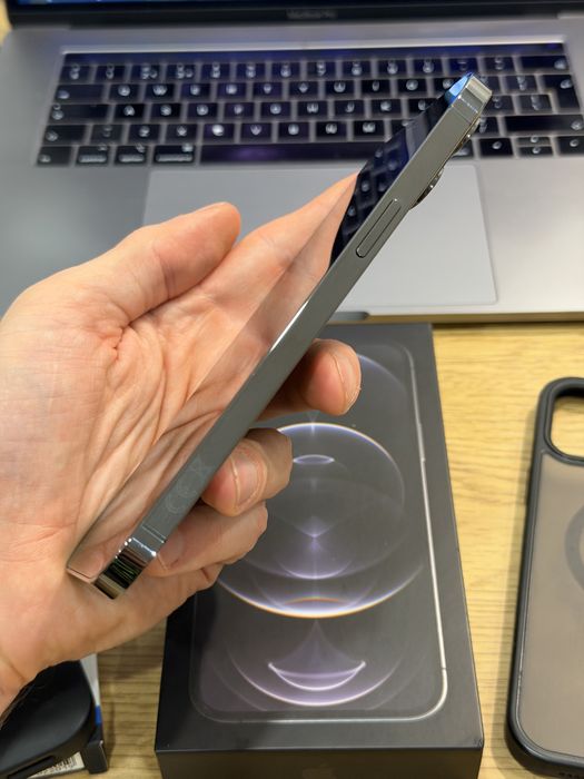 De vanzare iPhone 12 Pro Max 128GB Graphite Full Box