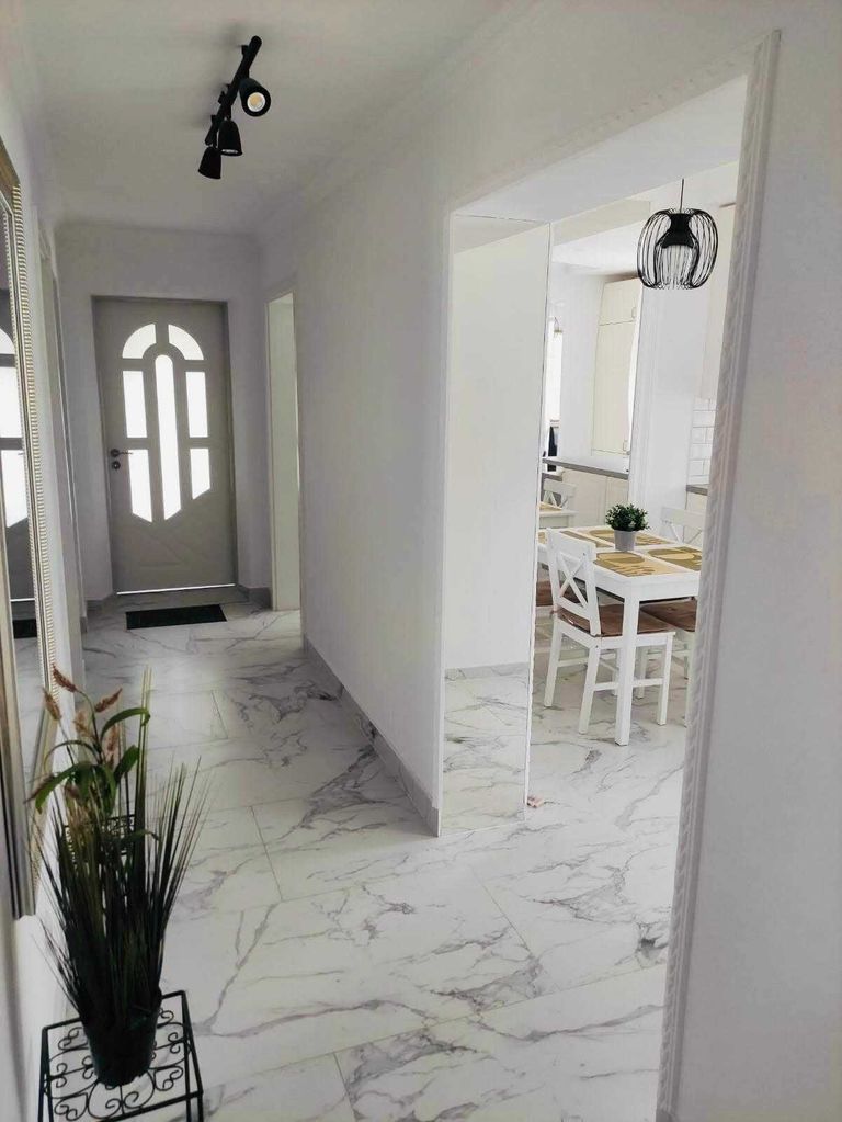 Продава се Къща в Сандански - 327 кв.м за 701 €/кв.м - Снимка #8