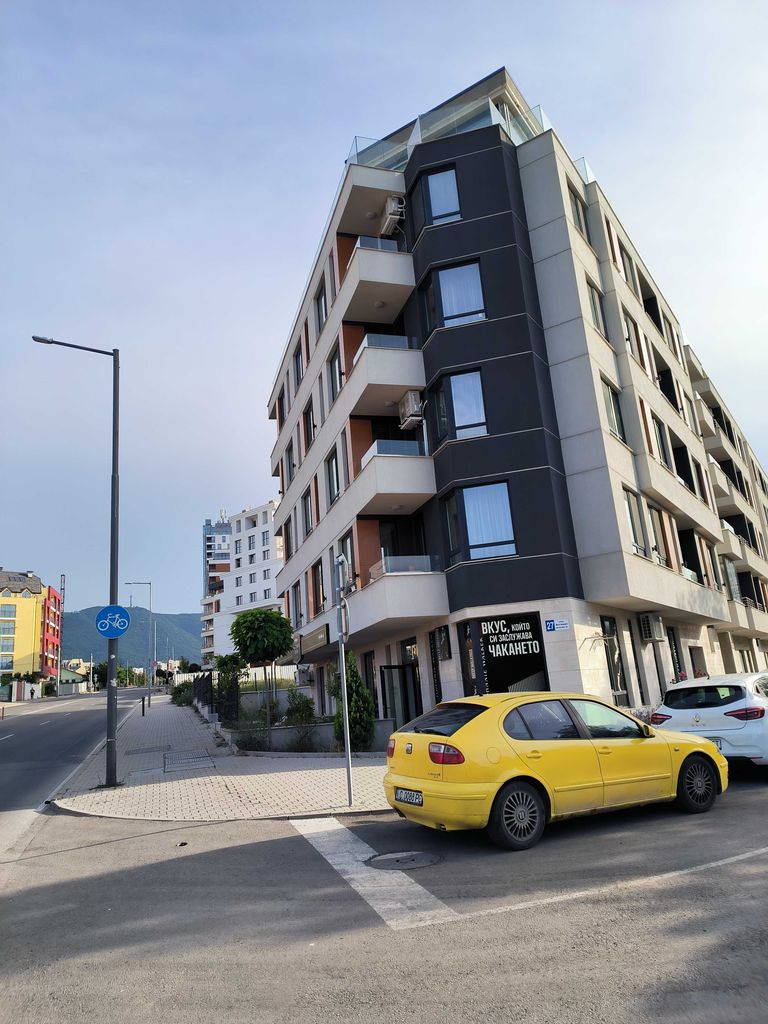 Дава се под наем Гараж / Паркомясто в София, Овча купел - 18 кв.м за 90 € - Снимка #1