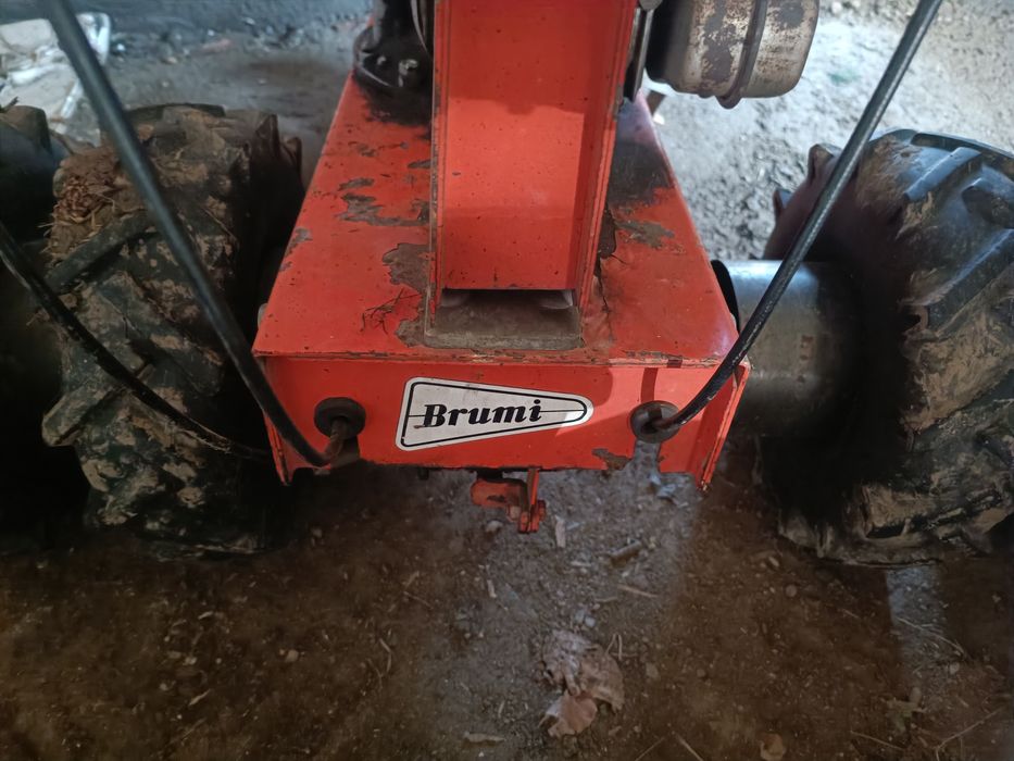 Cositoare cu lamă de 1 metru cu DEFECT.