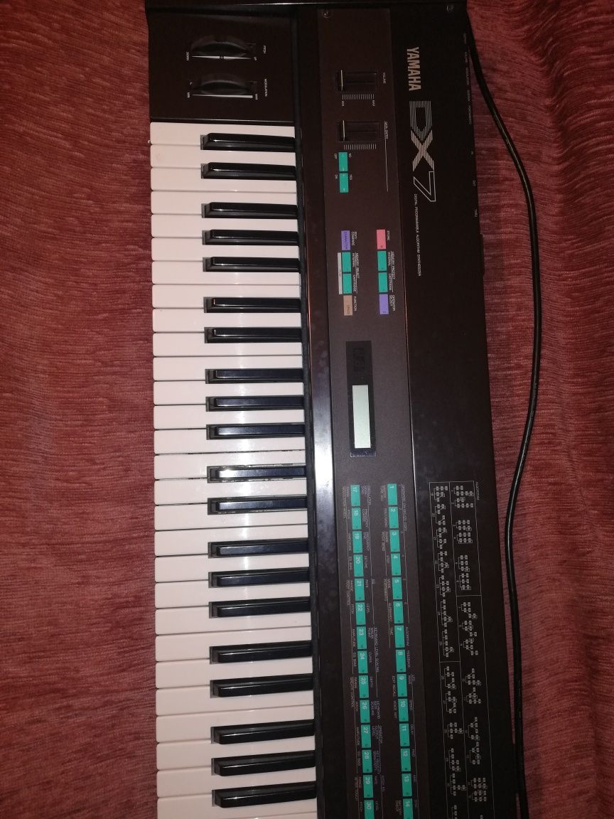 Yamaha Dx 100, Dx 7, Dx 7 ll FD, Dx 11, Dx 21, V 50
