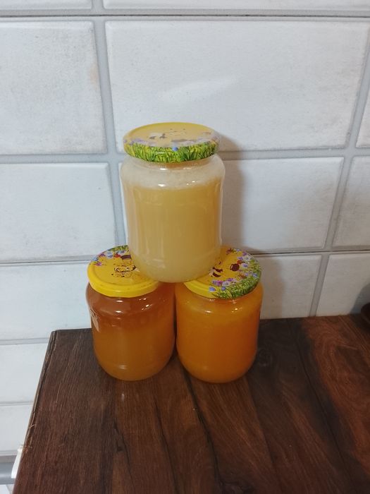 Vând miere diverse sortimente