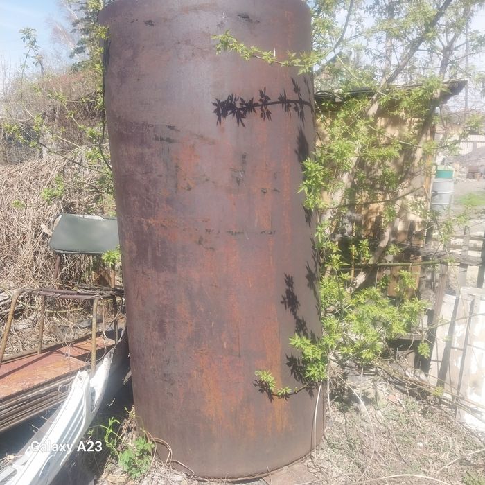 Бочка, бак для полива,