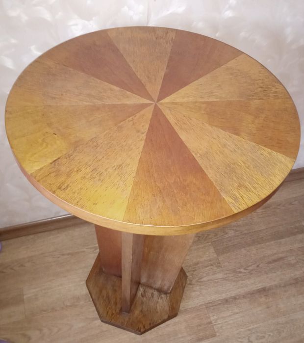 Столик 50-х годов