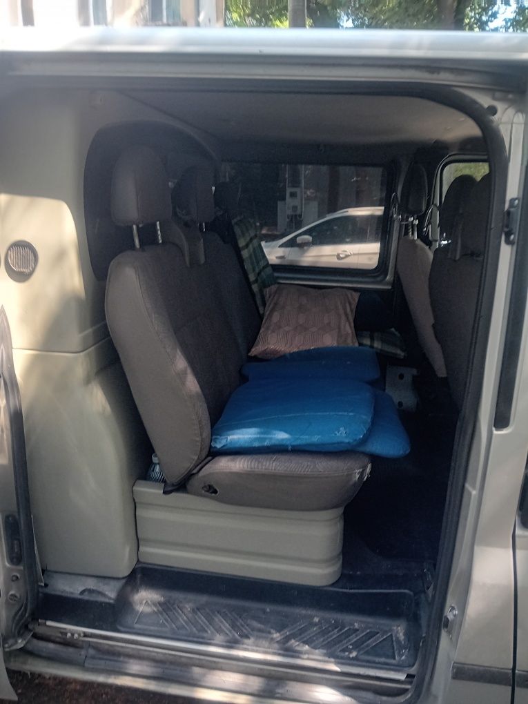 Ford transit 5+1 locuri