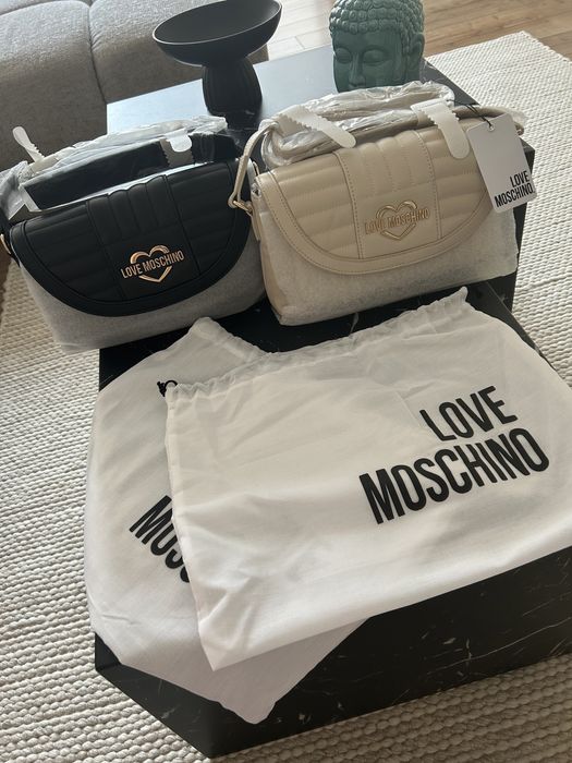 Дамска чанта Love Moschino бежов/черен цвят