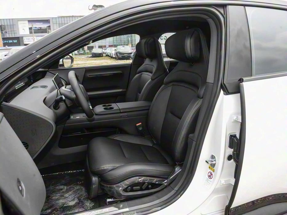 Avatr 06 Max версия буюртмага юклайман