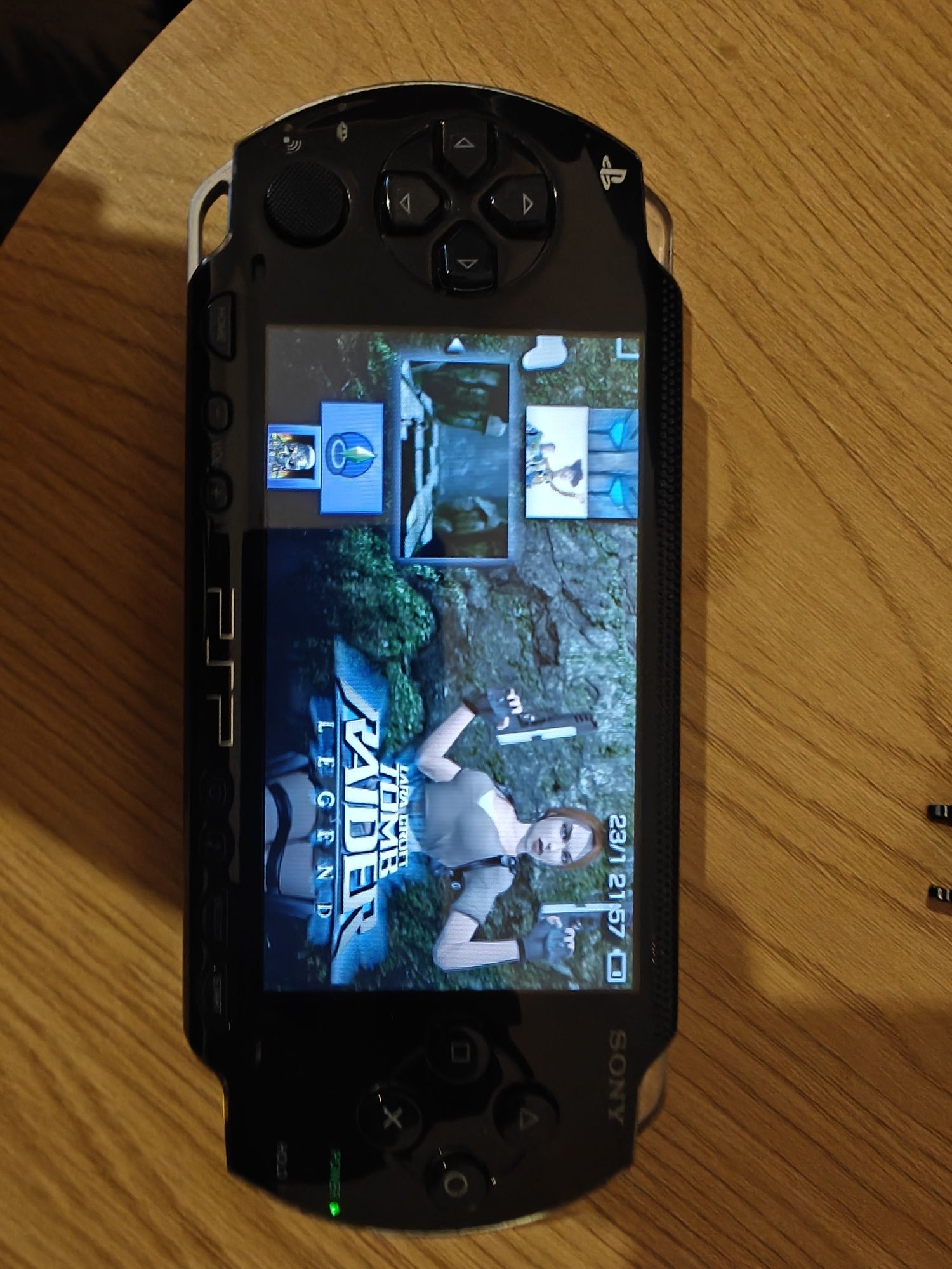 PSP конзола с 60+ игри