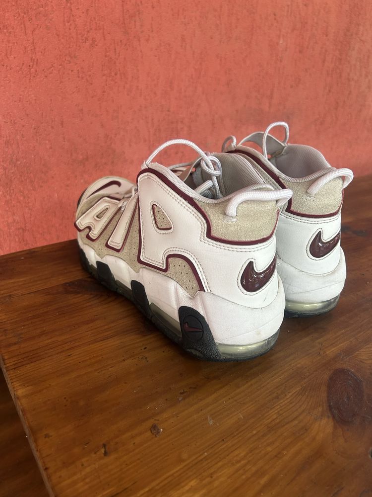 Adidasi nike uptempo