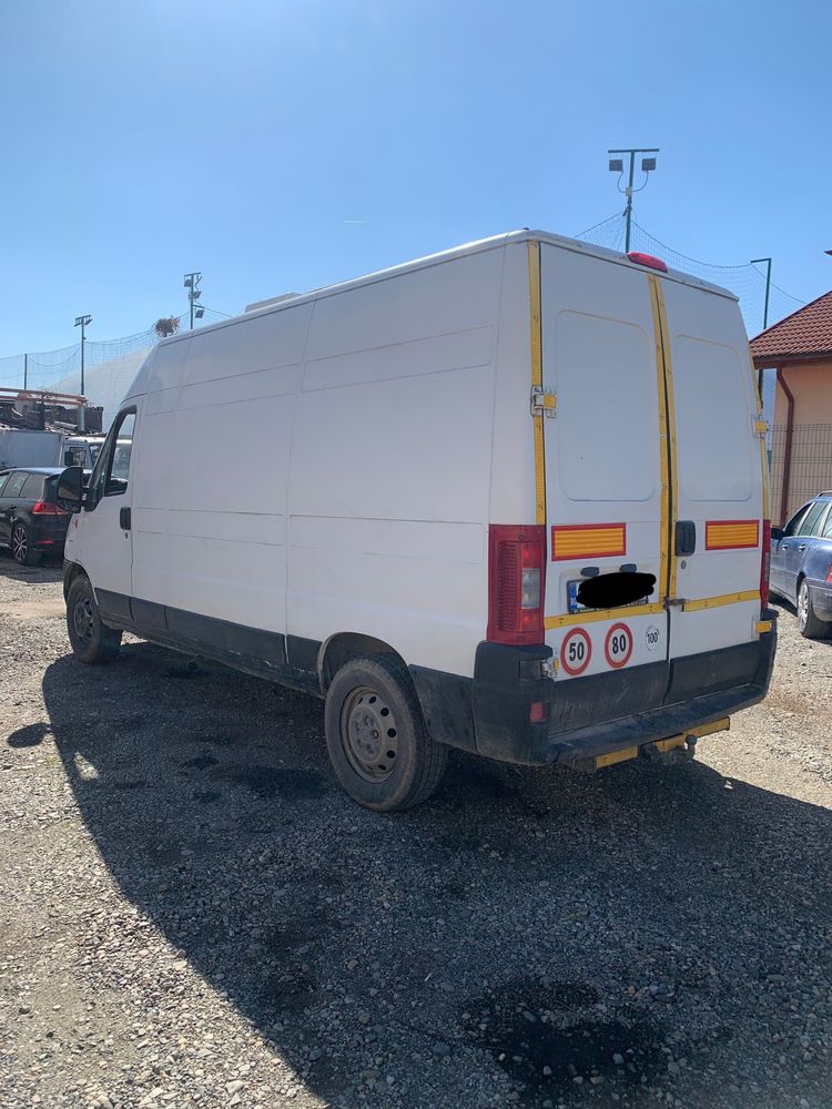 Vand peugeot boxer an 2006 frig itp valabil 1 an