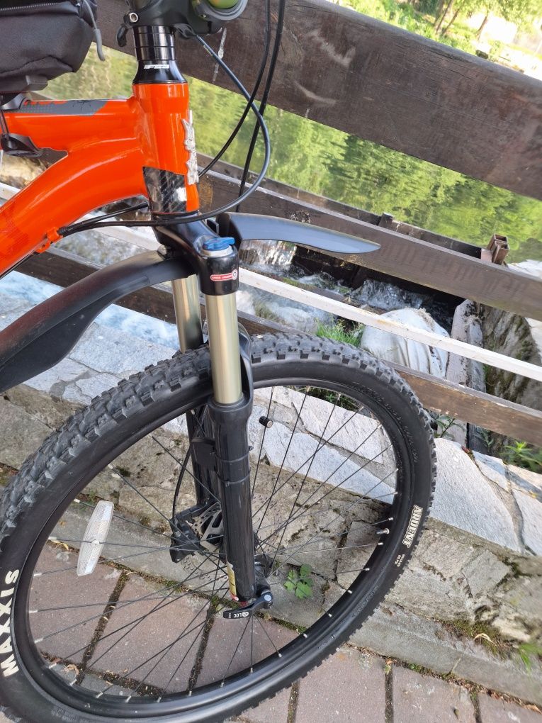 Orbea 29 , rockrider 27.5 , voodoo 29
