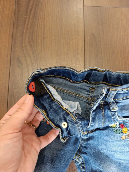 Дънки за малка госпожица